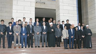 في لقائه بطلاب مدرسة القديس بولس الفرير، وزير الأوقاف يشدد على ضرورة التوازن بين السوشيال ميديا والوعي، ويوجه نصائح حول الذكاء الاصطناعي والتعليم الرقمي