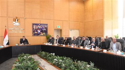 منطقة الأعمال المركزية في العاصمة الإدارية الجديدة.. وزير الإسكان يتابع تطورات المشروع ويوجه بسرعة الإنجاز وفق أعلى معايير الجودة والتصميمات الحديثة
