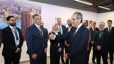 وزير الاتصالات يفتتح مركز TTEC في المنطقة التكنولوجية بالمعادي ويؤكد أهمية الاستثمار في الكوادر المصرية متعددة اللغات لدعم صناعة التعهيد وزيادة الصادرات الرقمية
