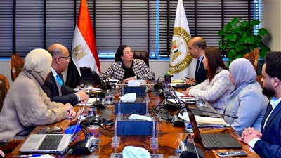 وزيرة البيئة: تعزيز الجهود الوطنية للحد من التلوث البلاستيكي وإطلاق سياسات جديدة لدعم الاقتصاد الأخضر والاستدامة البيئية