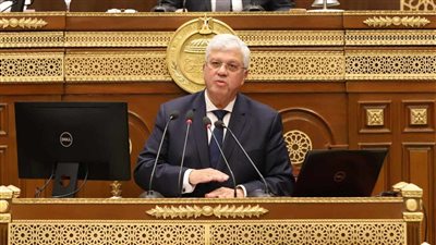 وزير التعليم العالي: 70% من إنتاج البحث العلمي في مصر يخرج من الجامعات 