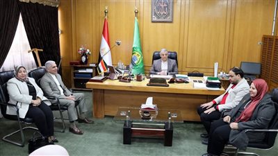 محافظ الإسماعيلية يناقش خطة عاجلة لتحسين الخصائص السكانية بمركز القنطرة غرب ضمن المبادرة الرئاسية “بداية جديدة لبناء الإنسان المصري”