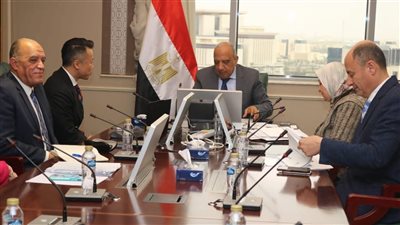 في إطار استراتيجية الطاقة المستدامة، مصر تبحث مع شركة “State Grid” الصينية سبل تطوير الشبكة الكهربائية وتعزيز استخدام التكنولوجيا المتقدمة في قطاع الكهرباء