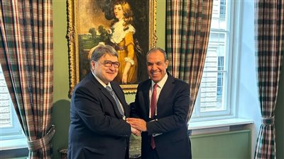 مصر ورومانيا تعززان التعاون الثنائي في الاقتصاد والثقافة وتبحثان القضايا الإقليمية خلال اجتماع وزيري الخارجية في ميونخ