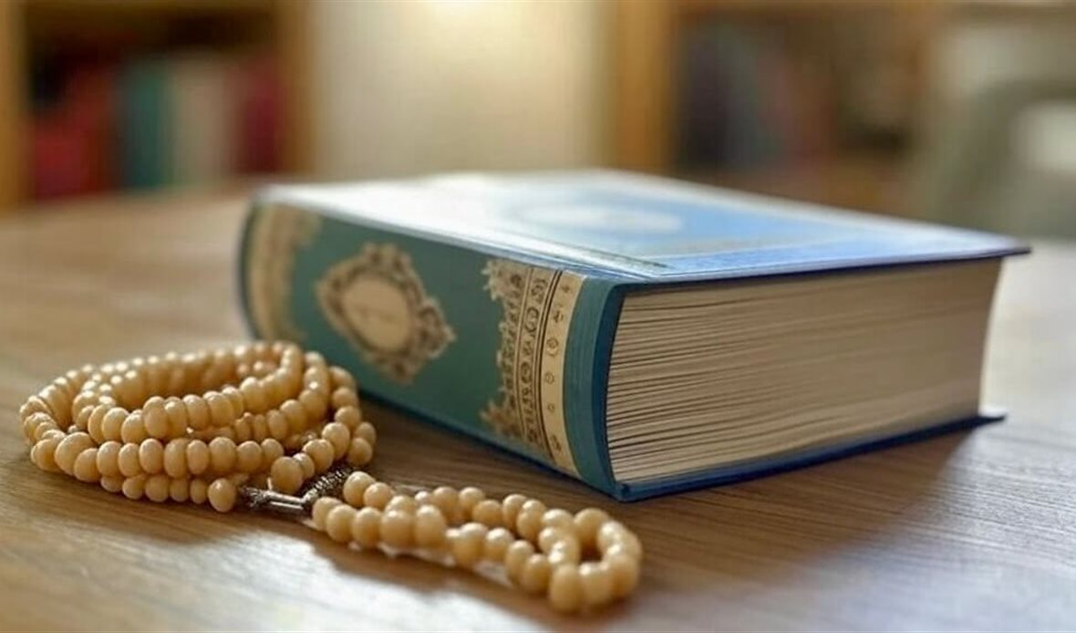 حكم قراءة القرآن