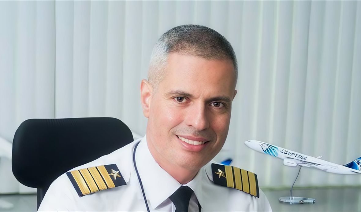 الطيار أحمد عادل