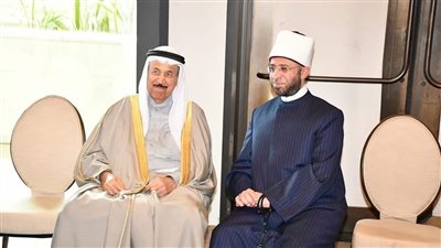 وزير الأوقاف يبحث تعزيز التعاون الديني مع رئيس المجلس الأعلى للشئون الإسلامية بالبحرين على هامش مؤتمر “الحوار الإسلامي - الإسلامي”