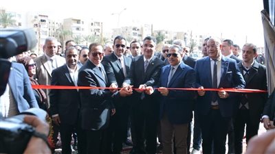 وزير التموين ومحافظ الشرقية يفتتحان معرض “أهلاً رمضان” بالعاشر من رمضان ضمن جهود الوزارة لتوفير السلع الغذائية الأساسية بأسعار مخفضة قبل شهر رمضان