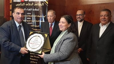 ثورة الذكاء الاصطناعي تعزز سلامة الغذاء العربي: وزارة التضامن الاجتماعي تؤكد التزامها بتحقيق الأمن الغذائي وتمكين صغار المزارعين