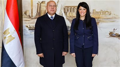 التخطيط والنقل يبحثان خطة استثمارات قطاع النقل 2025/2026.. ومتابعة تنفيذ مشروع مترو أبو قير لتعزيز النقل المستدام بالإسكندرية