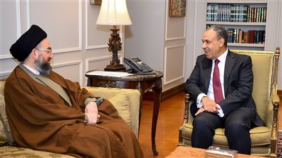 وزير الخارجية والهجرة يستقبل رئيس تيار الحكمة العراقي ويؤكد دعم مصر لاستقرار العراق وتطوير التعاون المشترك