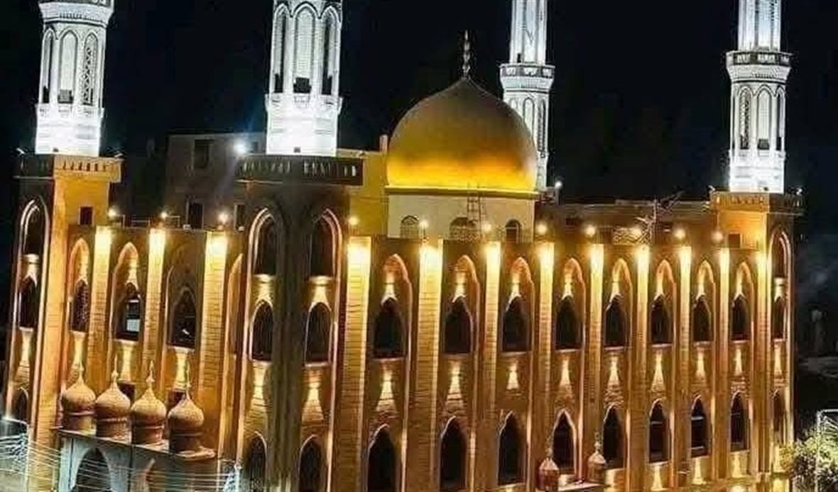 أول مسجد يعمل بالكامل
