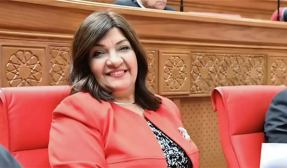 إيفلين متى