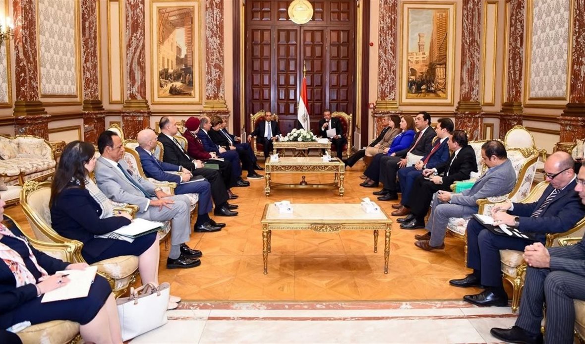 وزير الخارجية والهجرة