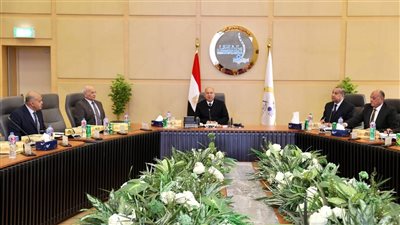 وزير النقل يعلن عن طفرة مالية غير مسبوقة في قطاع الطرق والكباري ويوجه بالتوسع في المشروعات الخارجية داخل إفريقيا والدول العربية لتعزيز الاستثمارات وتحقيق التنمية المستدامة