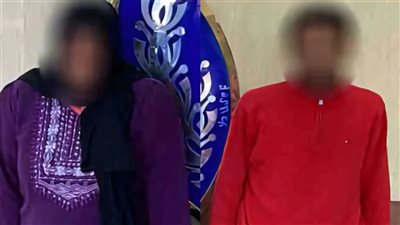 ضبط سيدة تستغل طفلين في التسول وبيع المناديل على طريق السويس بالقاهرة