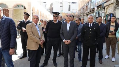 مشروع حضاري جديد في قلب القاهرة.. بدء تطوير شارعي الجوهري ويوسف نجيب بحي الموسكي ونقل الباعة مؤقتًا تمهيدًا لإعادة تنظيم المنطقة