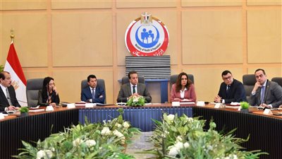 تنفيذاً لتوجيهات الرئيس السيسي.. اجتماع وزاري لمتابعة جهود استقبال وعلاج المصابين الفلسطينيين بمصر