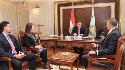 وزير الزراعة يجتمع مع رئيس نستله مصر لبحث خطط تعزيز الاستدامة الزراعية، وتوطين مدخلات الإنتاج، ودعم صغار المزارعين، مع مناقشة دور القطاع الخاص في تحقيق الأمن الغذائي وتقليل الفجوة الاستيرادية