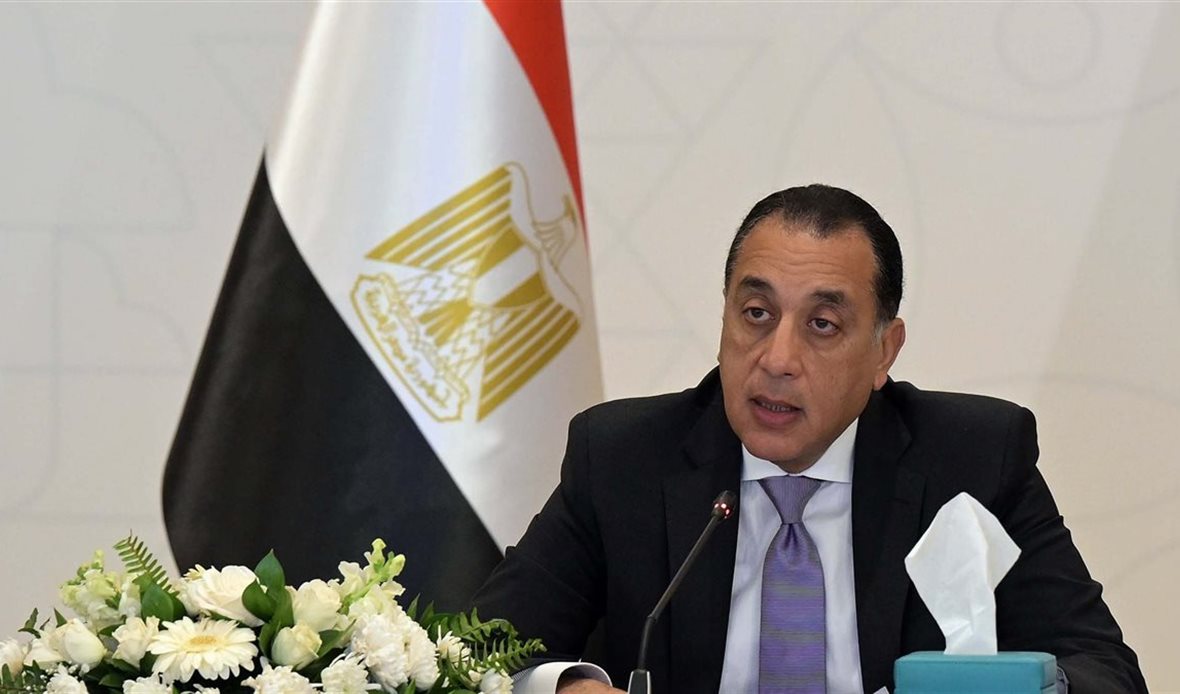 مدبولي يشيد بدور