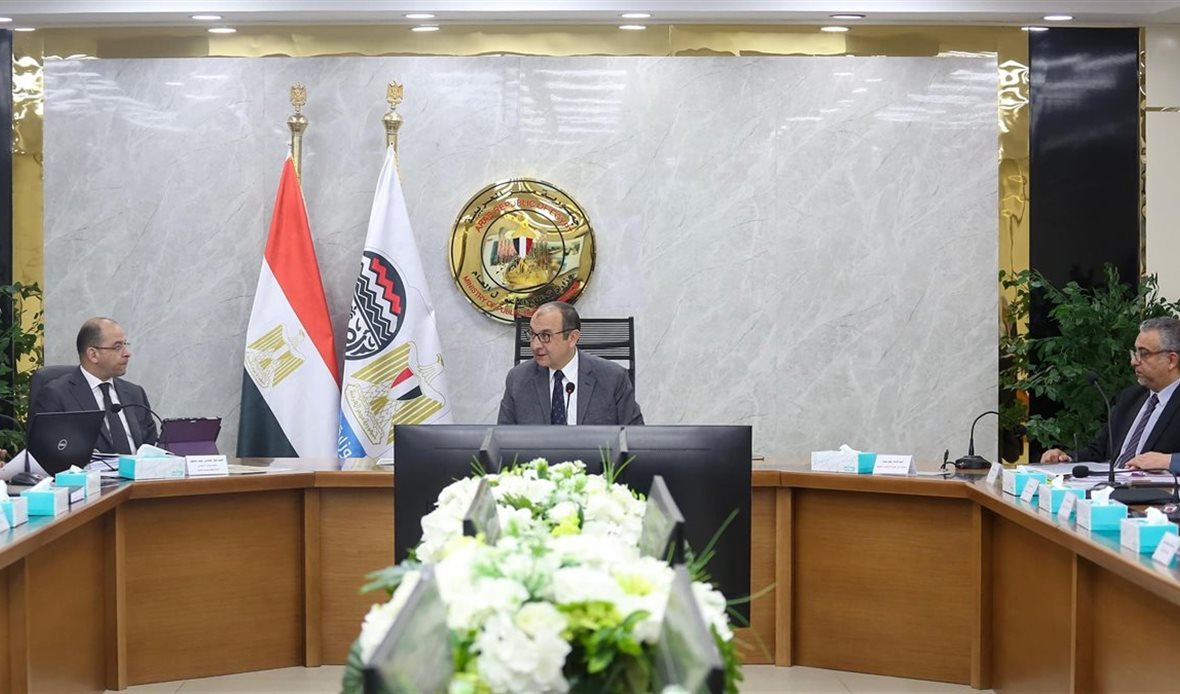 القابضة للتشييد تحقق