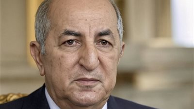 بعد أزمة دبلوماسية استمرت شهورًا.. الجزائر وفرنسا تستأنفان التعاون الأمني والهجرة وسط تحديات استراتيجية في البحر المتوسط وأوروبا وإفريقيا