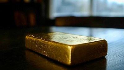 أسعار الذهب تتجاوز 3000 دولار للأوقية مجددًا: تصاعد الطلب على الملاذات الآمنة وسط المخاوف الاقتصادية والتوترات التجارية العالمية