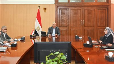وزارة الري تواصل الاستعدادات لفترة أقصى الاحتياجات المائية.. خطة مكثفة لتطهير الترع وضمان تدفق المياه للأراضي الزراعية في الصيف