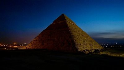 مصر تشارك العالم في أكبر ساعة للأرض 2025: دعوة لإطفاء الأنوار وتوعية بأهمية الحفاظ على البيئة والتصدي لتغير المناخ من خلال أكبر مشاركة عالمية في تاريخ المبادرة.