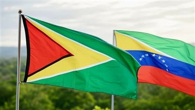 تصاعد التوتر بين غيانا وفنزويلا: تهديد بالملاحقة بتهمة الخيانة لأي مواطن يدعم الانتخابات الفنزويلية في إقليم إيسيكويبو المتنازع عليه