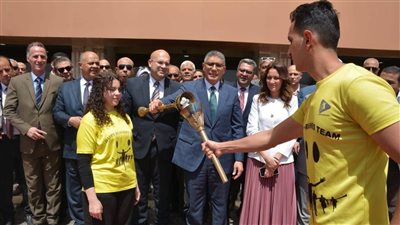 محافظ الجيزة يشعل الشعلة إيذانًا ببدء احتفالات العيد القومي للمحافظة.. تاريخٌ مشرفٌ وتضحياتٌ لا تُنسى