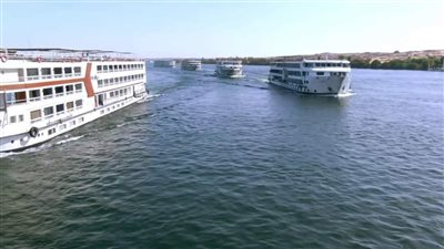 النقل تدعو القطاع الخاص للاستثمار في النقل النهري ضمن خطة تطوير شاملة.