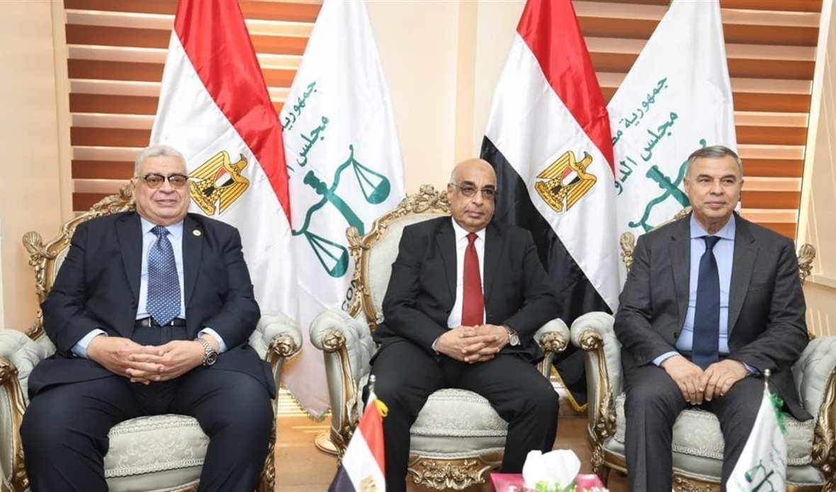 وزير العدل يفتتح