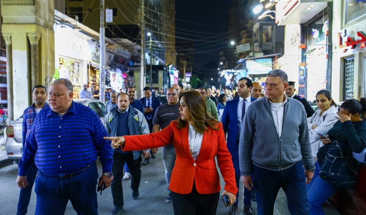 جولة مفاجئة لوزيرة