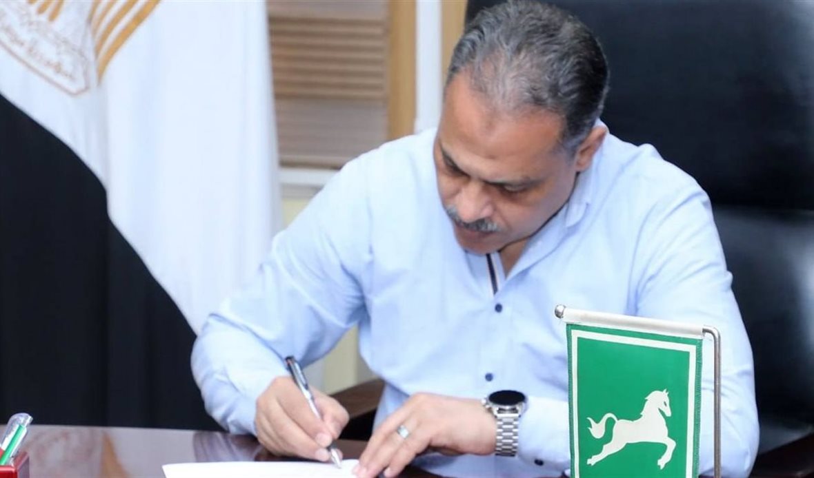 محافظ الشرقية يعتمد