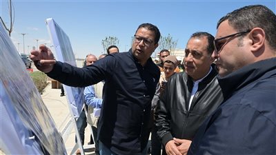رئيس الوزراء يتفقد المدينة التراثية بالعلمين الجديدة ويوجه بسرعة التنفيذ وتخصيص ممرات للمشاة وتوفير تجربة سياحية متكاملة بإدارة شركات عالمية للشقق الفندقية