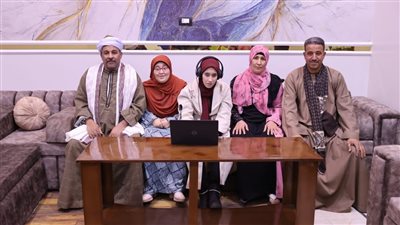 استجابة سريعة من رئيس الوزراء ووزارة الاتصالات تحقق حلم طالبة كفيفة في أسيوط بالحصول على لاب توب ومنحة برمجة ضمن مبادرات 