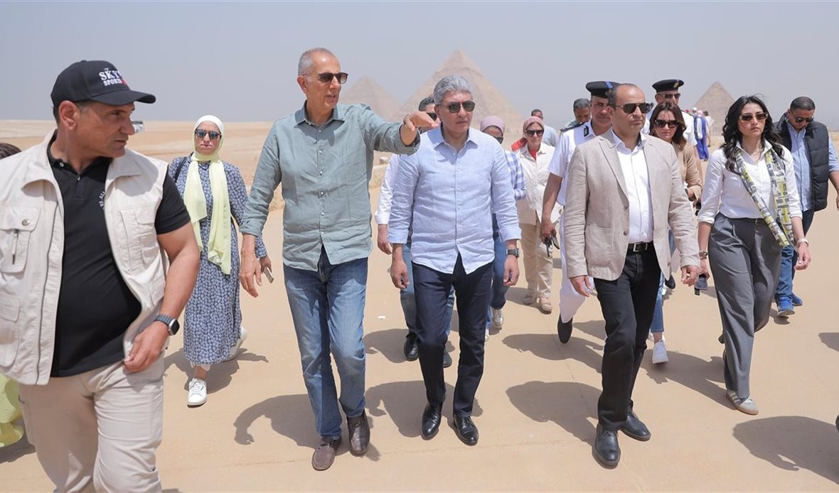 وزير السياحة والآثار