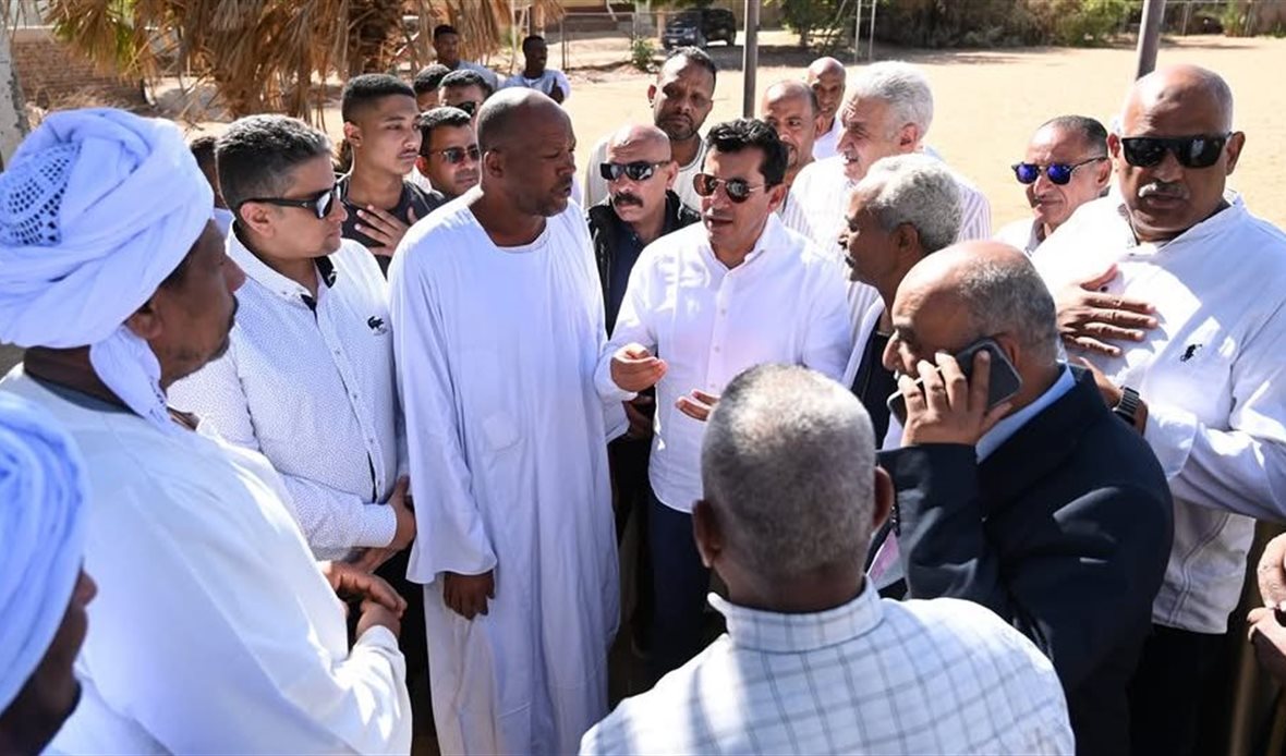 وزير الشباب والرياضة