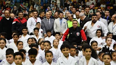 وزير الشباب والرياضة يتفقد البطولة الإفريقية المفتوحة للكاراتيه التقليدي في استاد القاهرة ويشيد بالتنظيم ومكانة مصر المتقدمة في رياضات الدفاع عن النفس