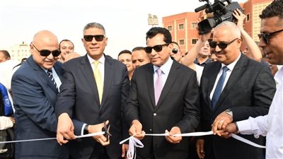 وزير الشباب والرياضة ومحافظ الجيزة يفتتحان منشآت رياضية حديثة بنادي حدائق الأهرام لتعزيز البنية الرياضية وتوسيع قاعدة ممارسة الرياضة المجتمعية
