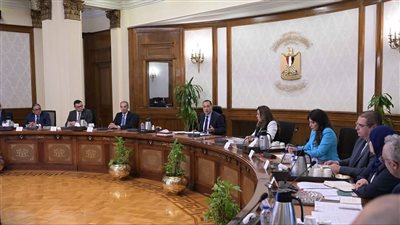 رئيس الوزراء المصري يتابع إجراءات تيسير الحصول على التراخيص المختلفة لتعزيز التحول الرقمي وتسهيل استخراج تراخيص البناء والصناعة والحماية المدنية في المحافظات