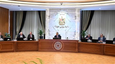 مدبولي يتابع خطة تيسير دخول السائحين ويؤكد: تجربة السائح في مصر يجب أن تكون سلسة من التأشيرة إلى مغادرة المطار لتحقيق نقلة نوعية في السياحة
