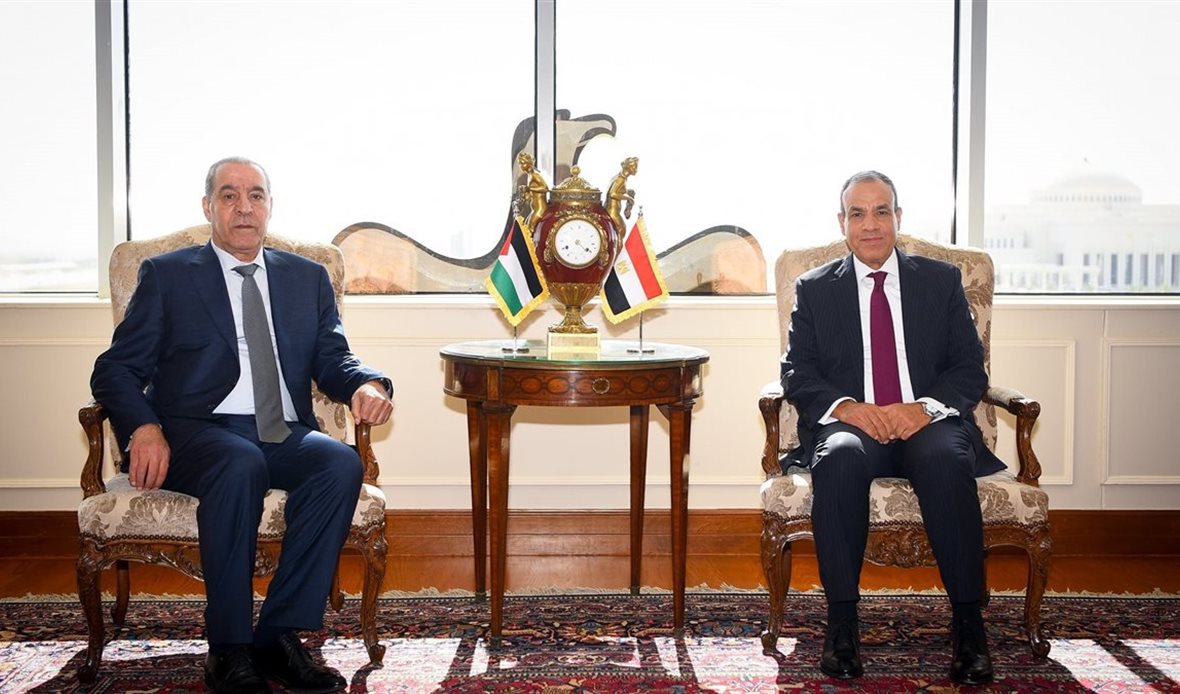 وزير الخارجية والهجرة