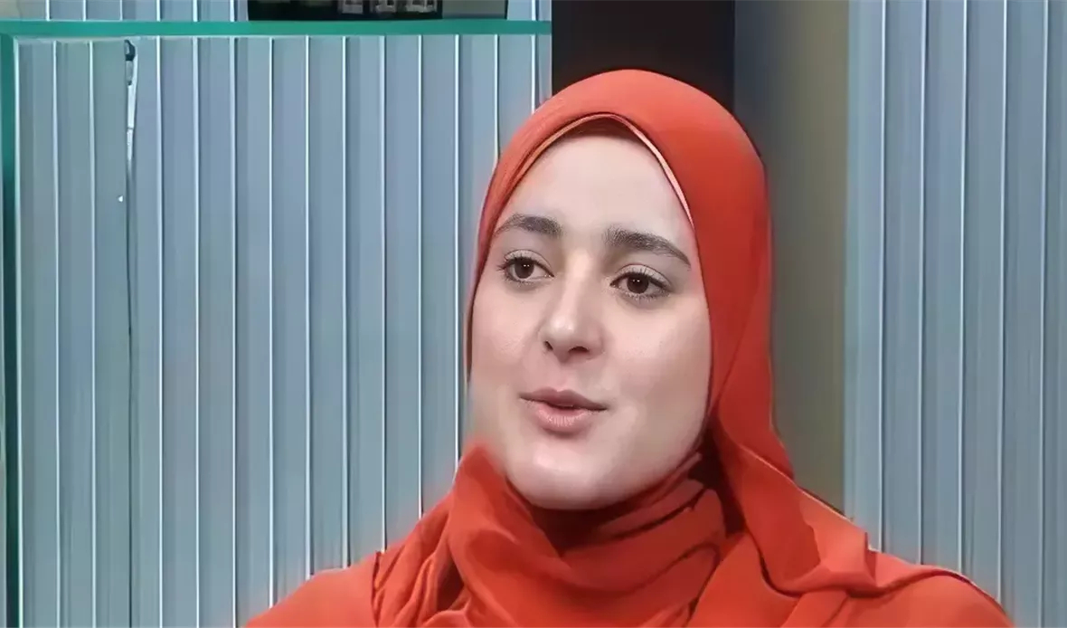 وسام الخولي، أمينة