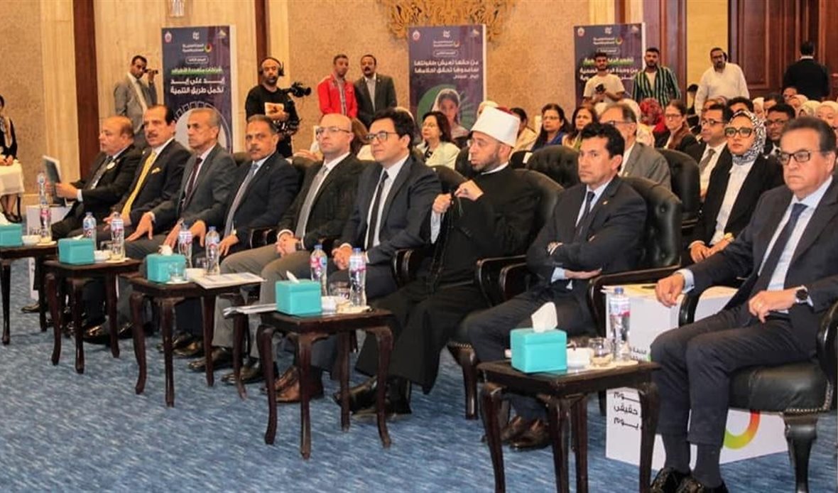 وزير الثقافة يشارك