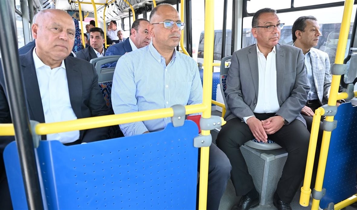 وزير الصناعة والنقل