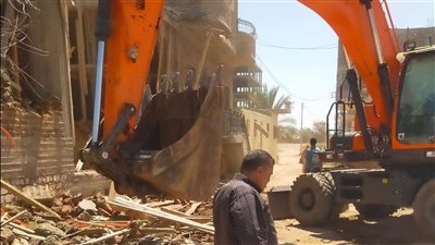 إزالة حالة تعدي على أرض إصلاح زراعي بمساحة 175 مترًا وفك شدة خشبية بمركز أرمنت: جهود مستمرة لحماية الأراضي الزراعية والتصدي للمخالفات