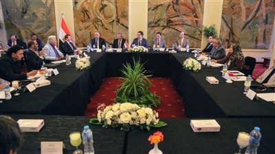 وزير الثقافة يترأس اجتماعًا موسعًا لمناقشة التأثيرات الاجتماعية للدراما المصرية ويؤكد ضرورة تطوير المحتوى بما يعكس القيم المجتمعية ويواكب التحولات الرقمية الحديثة