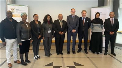 رئيس هيئة سلامة الغذاء المصرية يلتقي مسؤولي الصحة والزراعة بجنوب أفريقيا لتعزيز التعاون الفني في الرقابة على الغذاء وتحقيق التكامل القاري الغذائي